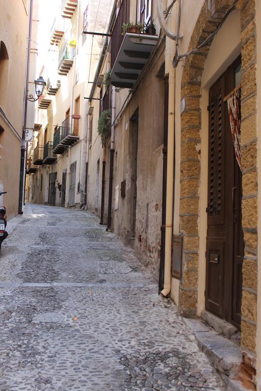 Appartamento Seminario Cefalù Rum bild